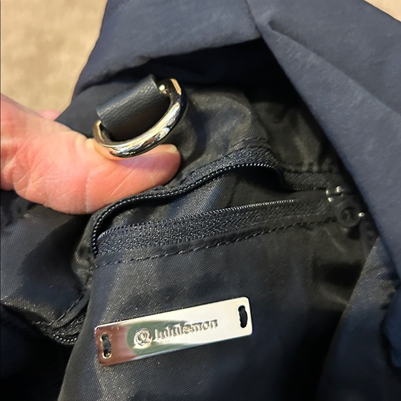 lululemon athletica On My Level Tote Bag 30L ORIGINAL version/NWOT - Picture 4 of 5